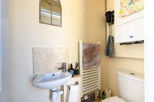 Cloakroom- click for photo gallery